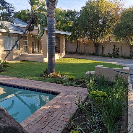 Rooikrans Guest House Johannesburg Zewnętrze zdjęcie