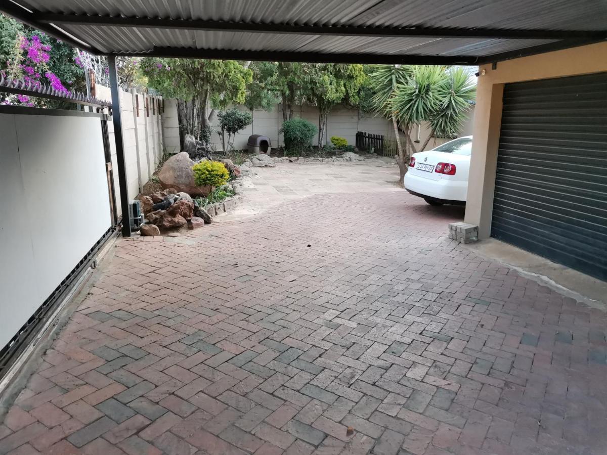 Rooikrans Guest House Johannesburg Zewnętrze zdjęcie